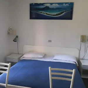2* Szálloda Tuscolano